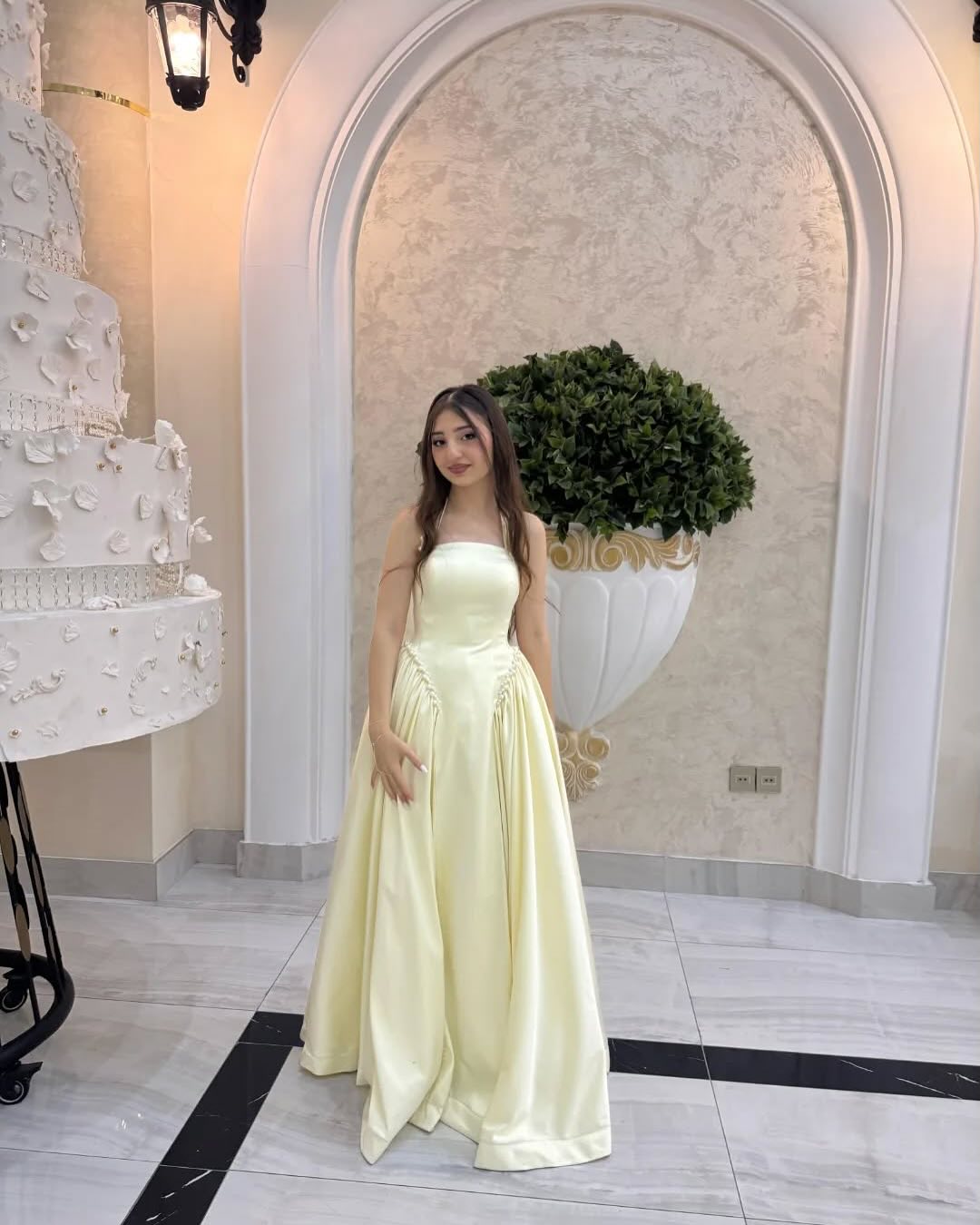 Simple Yellow Halter A-Line Floor-Lenght Beaded Sleeveless Prom Dress