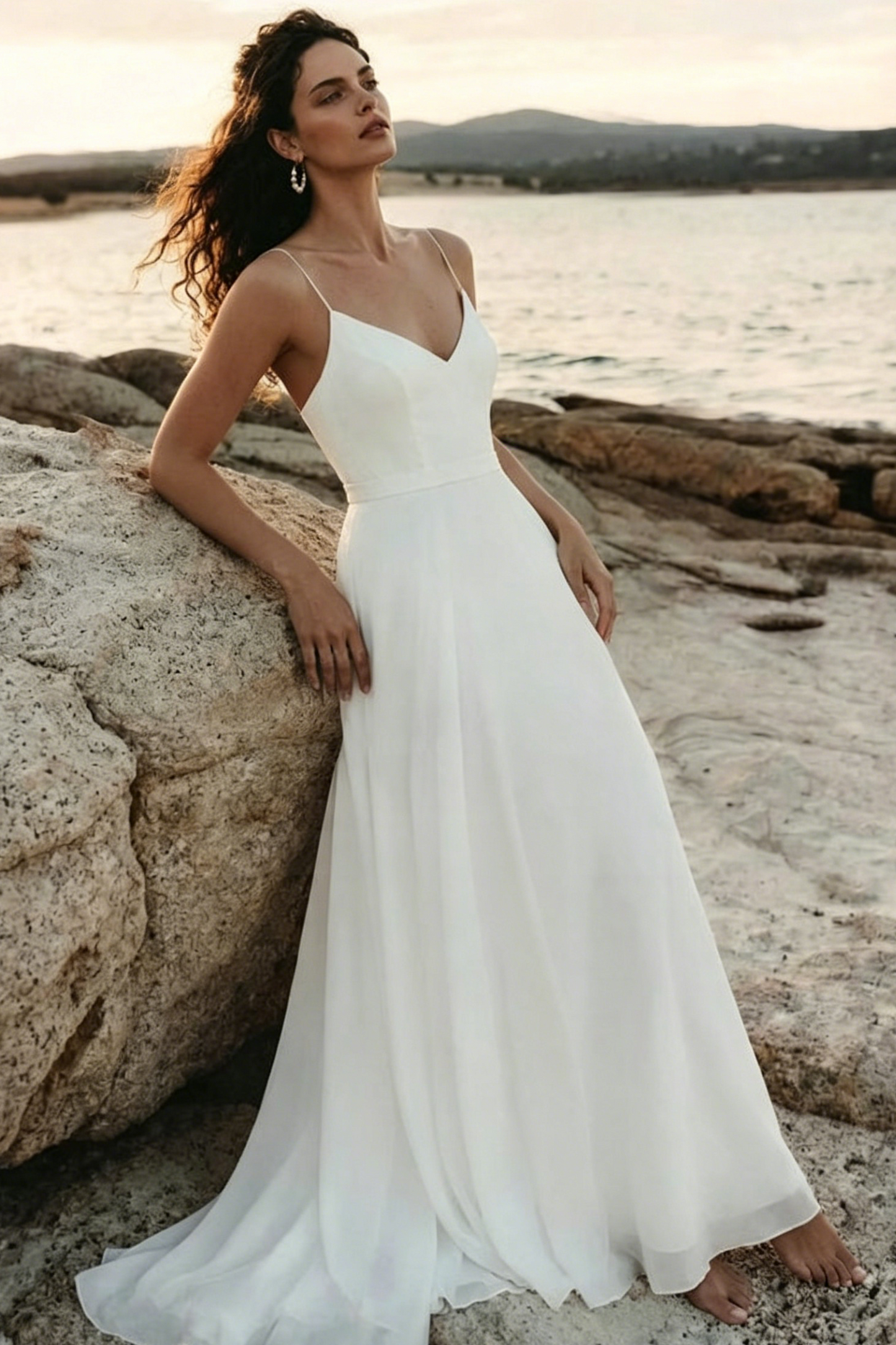 Beach/Boho Long Sleeves Sweep Train Chiffon Wedding Dresses With Lace