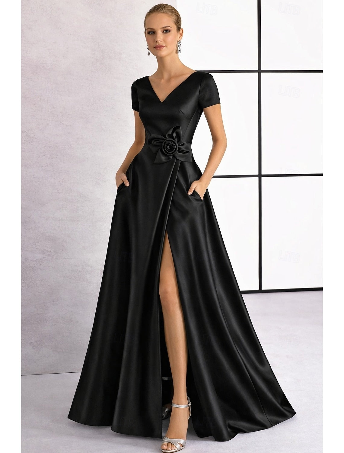 Elegant V-Neck Flowers A-Line Side Slit Floor-Length Evening Dress