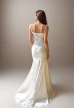 Goddess Style Pearl Beaded Spaghetti-straps Mermaid Satin wedding dress small train