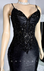 L2923 - V-Neck Spaghetti Straps Appliques Party Prom Evening Dress For Black Women