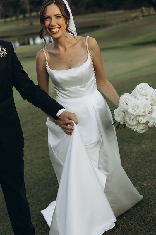 Fashion A Line Square Neck Satin Satin Long Wedding Dresses with Beading