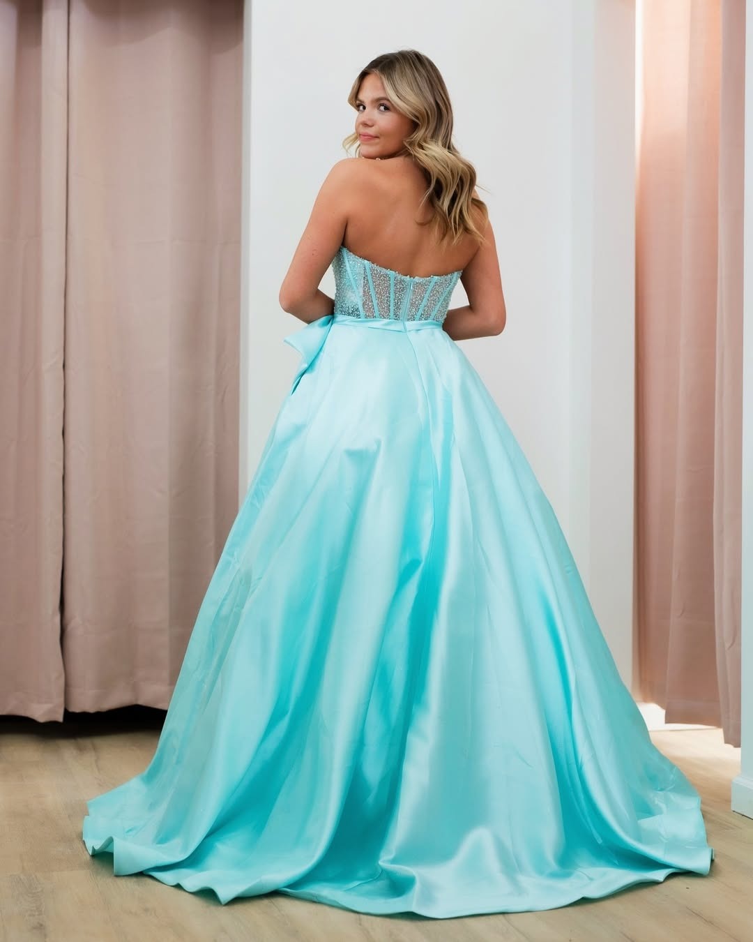 Sweetheart Corset A Line Prom Dresses Long Satin Beaded Party Dresses with Bow