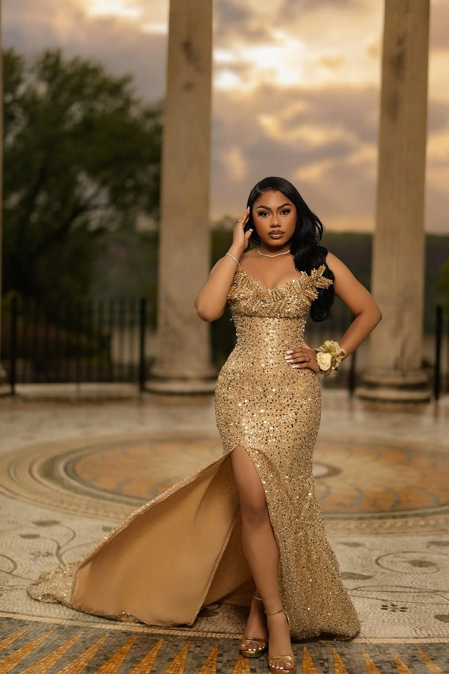 Modern Strapless Champagne Gold Prom Dress Mermaid Sequins Long With Split Crystals