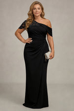 Plus Size Black One Shoulder Sheath Long Mother of the Bride Dress with Appliques