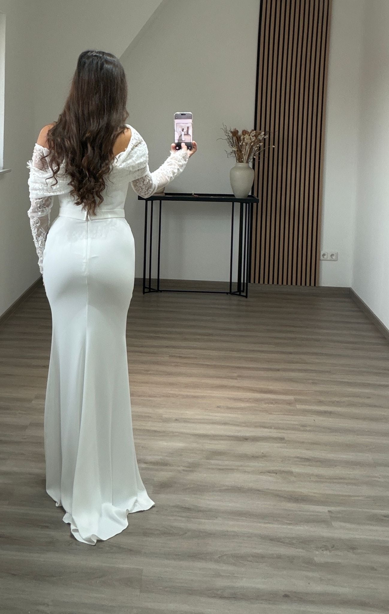 White Lace Long Sleeve One Shoulder Floor-Length Trumpet Evening Gowns