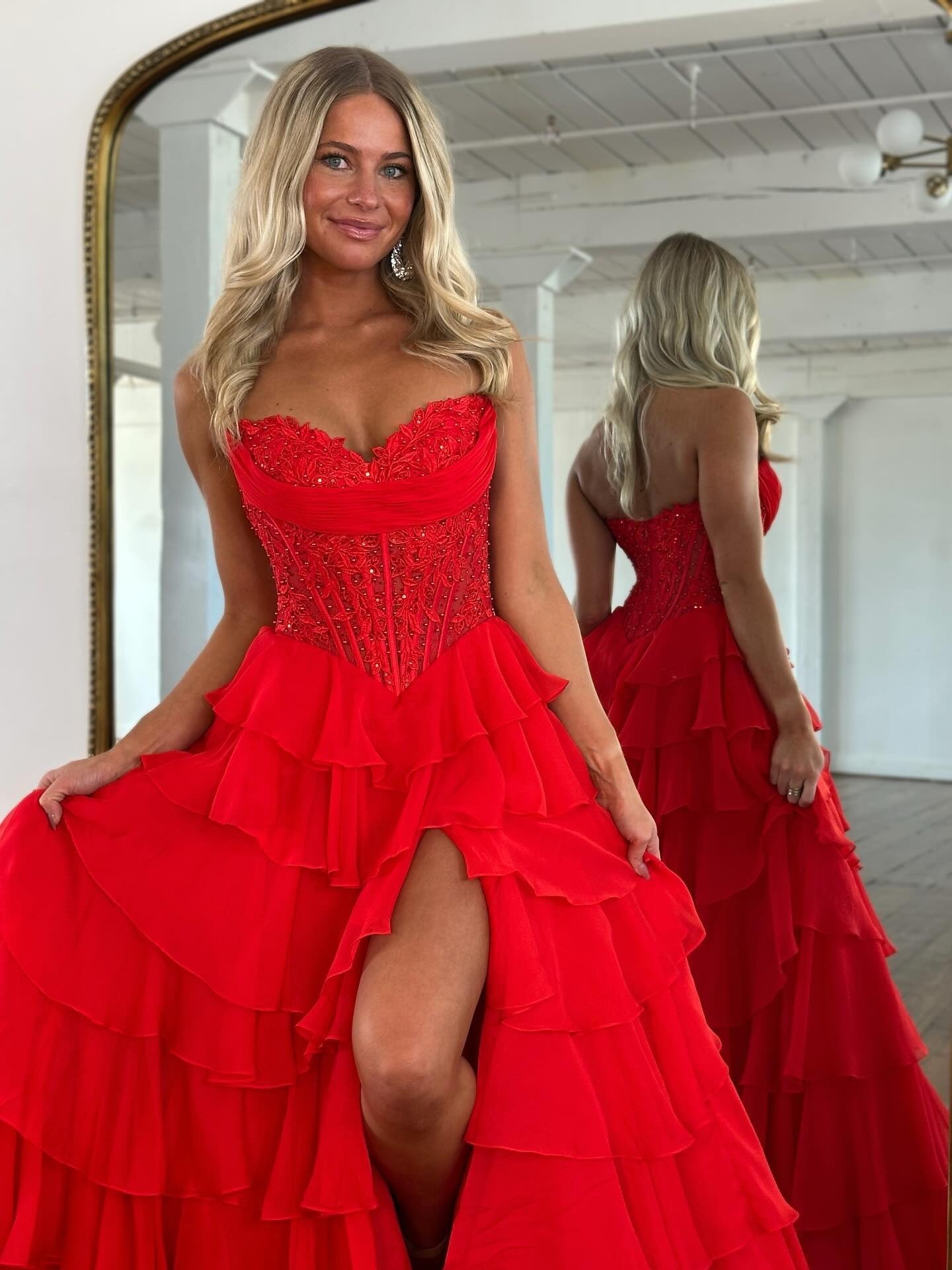 Women's A Line Chiffon Ruffled Long Prom Dresses Sweetheart Corset Party Gowns with Slit
