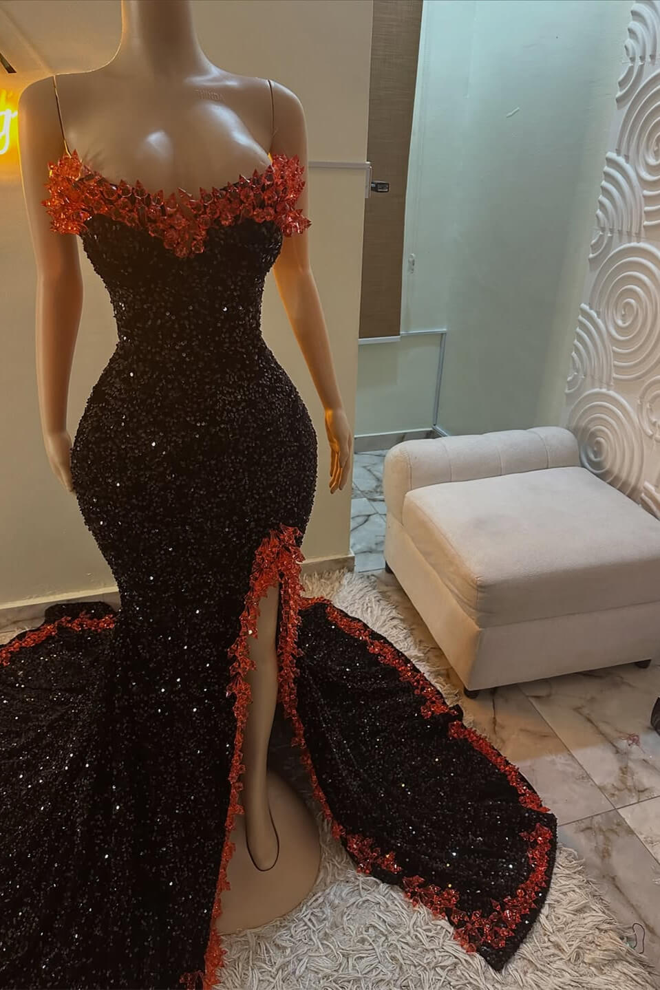 Black Strapless Sequins Prom Dress Mermaid Split With Crystals