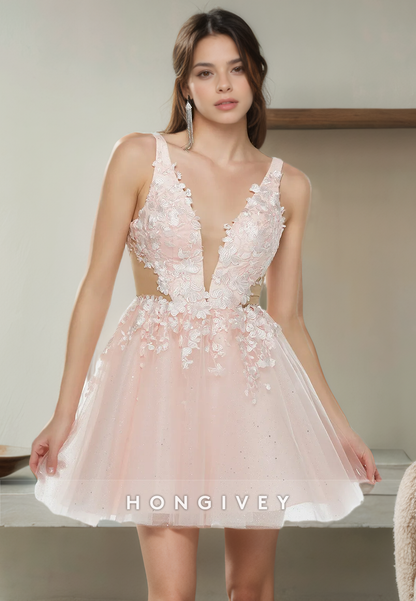 A-Line Low V-Neck Sleeveless Lace Applique Tulle Short Homecoming Dress