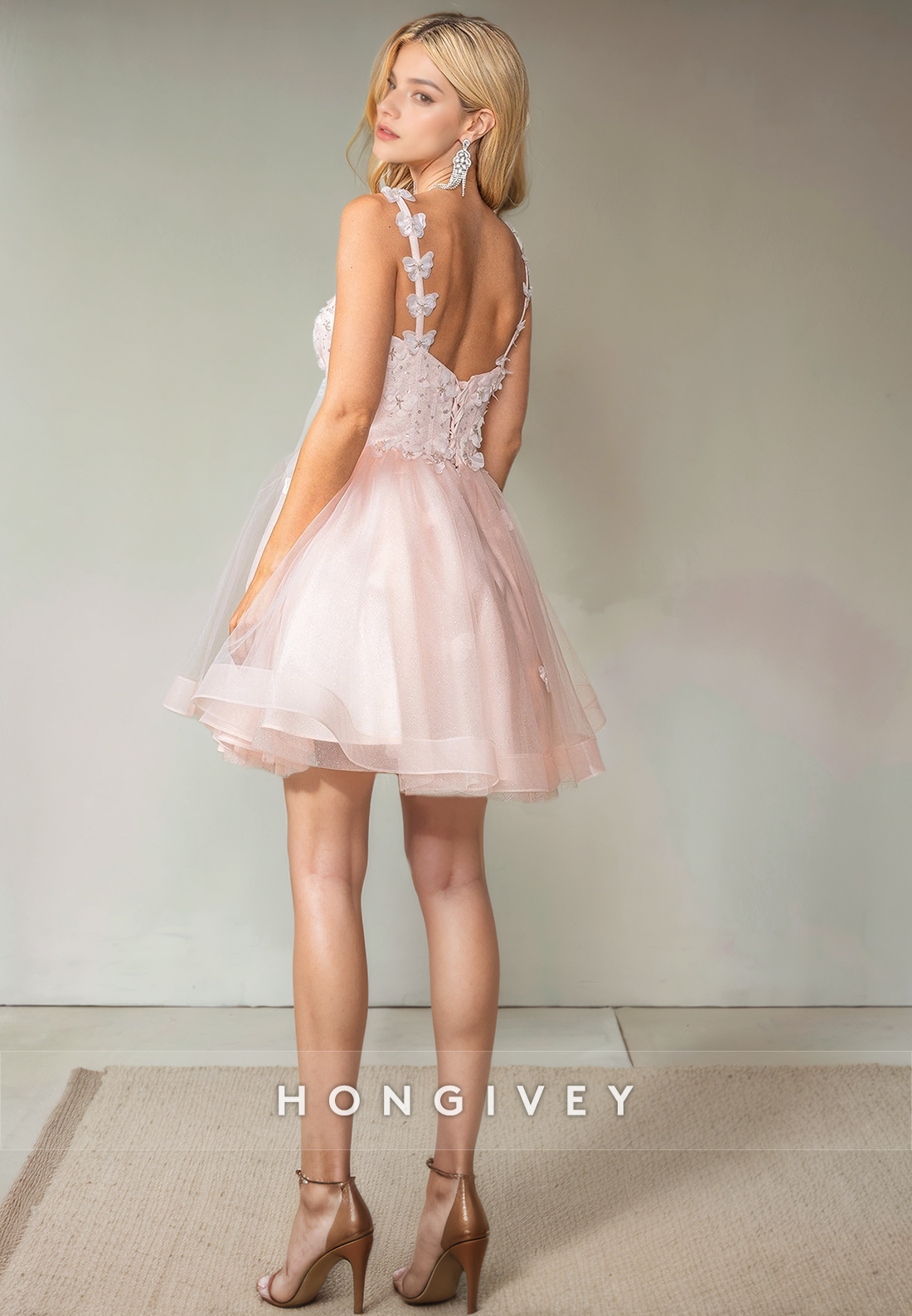 Sweet Tulle A-Line Sweetheart Spaghetti Straps Appliques Short Party Homecoming Dress