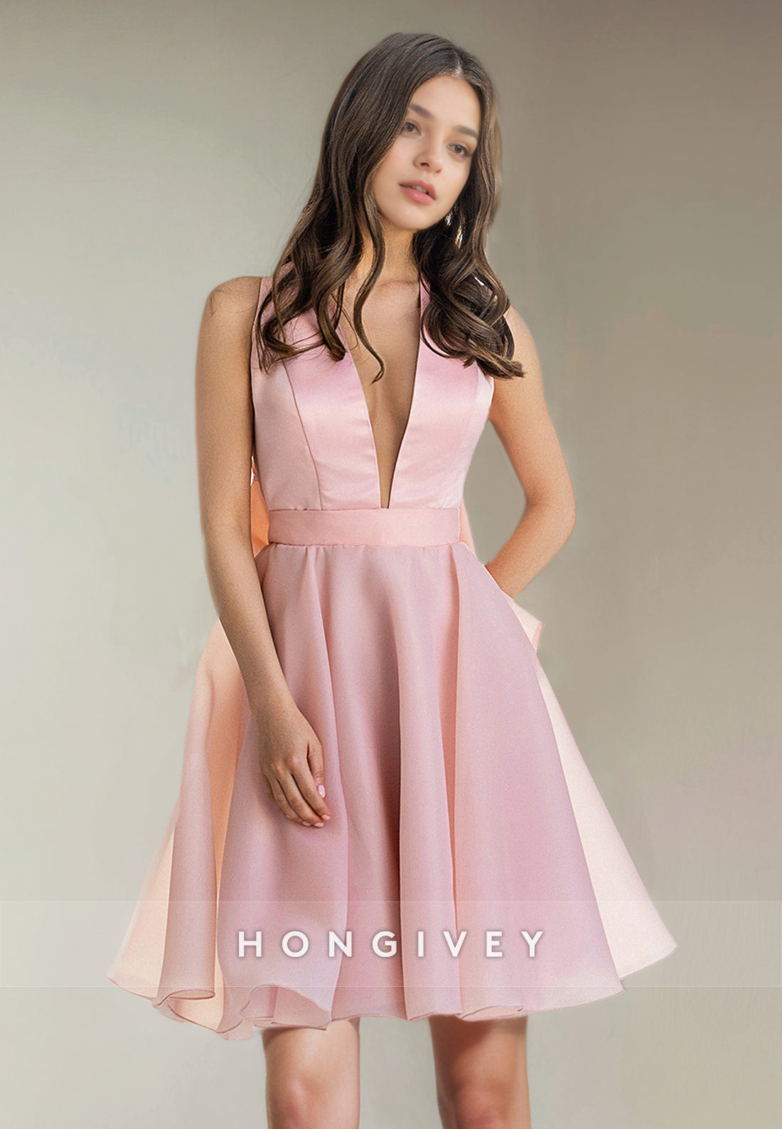 Casual Satin A-Line V-Neck Empire Short Party Homecoming Dress