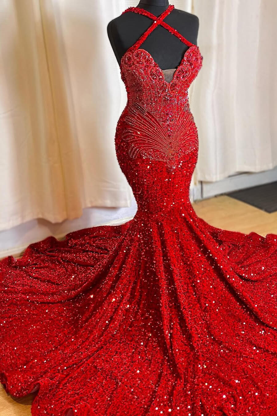 Red Halter Sleeveless Mermaid Sequins Prom Dress Long With Beadings