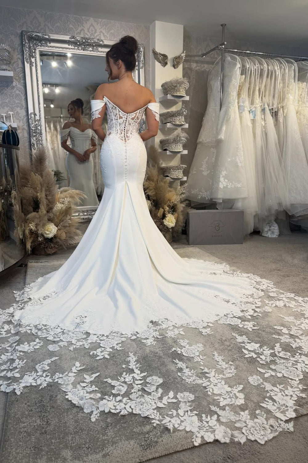 Elegant Mermaid Off the Shoulder Elastic Satin Wedding Dress with Appliques