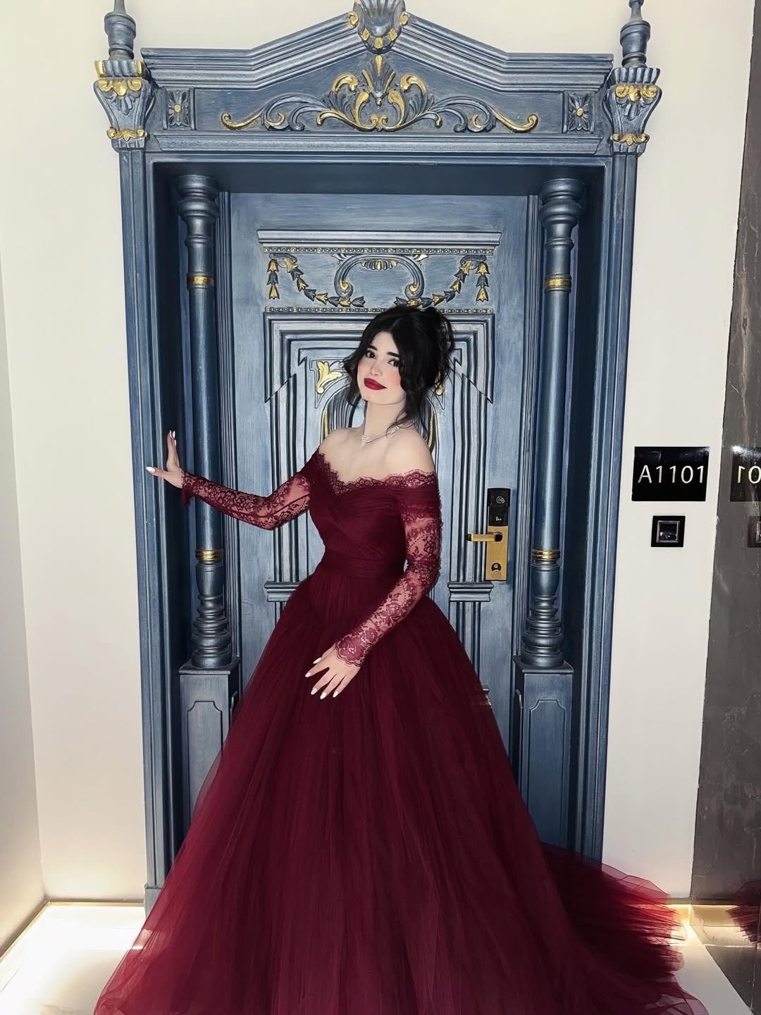 Bright Red Lace Long Sleeve Tulle A-Line Floor-Lenght Evening Dress