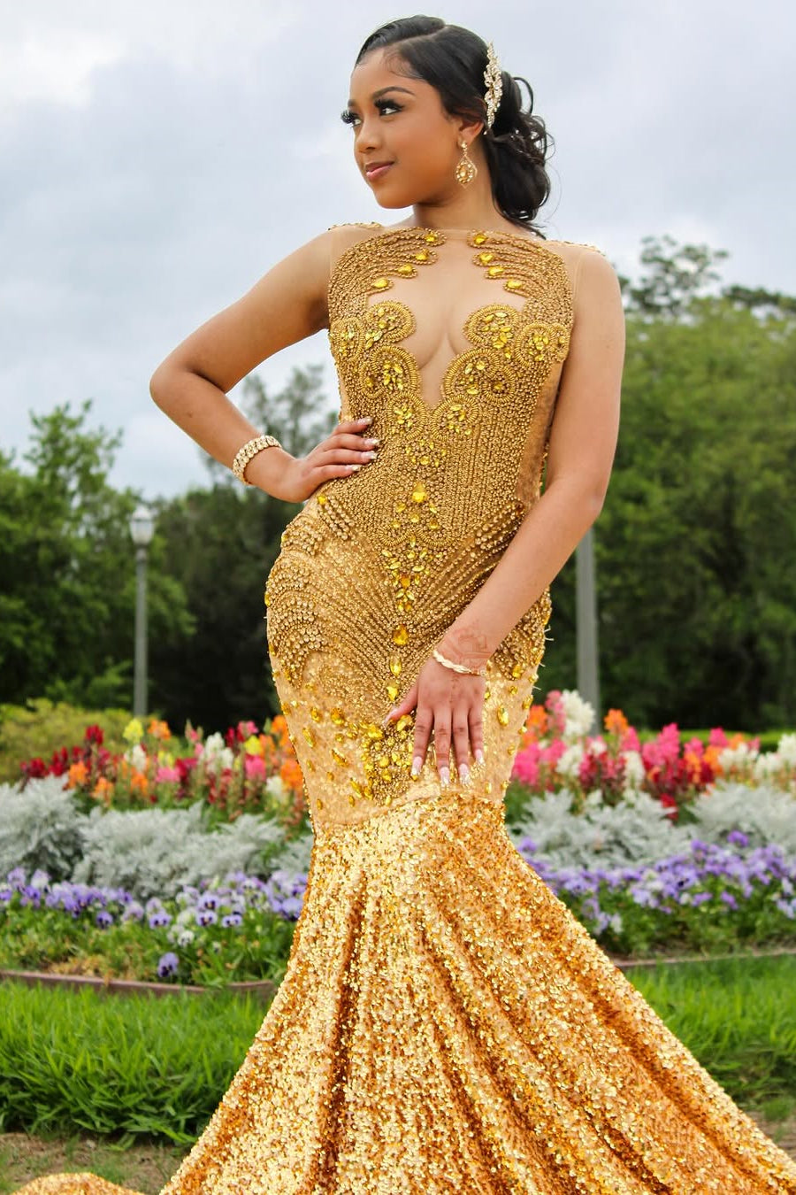 Modern Gold Sleeveless Sequins Mermaid Prom Dress Long With Crystals On Sale