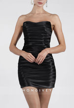 Chic Black Strapless Ruched Sheath Ruched Short Homecoming Dress