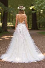 V-Neck Spaghetti-Straps Sleeveless Tulle Wedding Gowns A-Line With Appliques Backless
