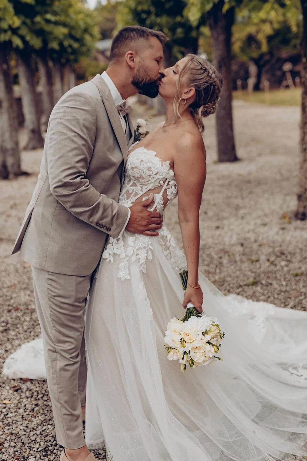 Fashion Bohemian A Line Sweetheart Tulle Long Wedding Dresses with Appliques