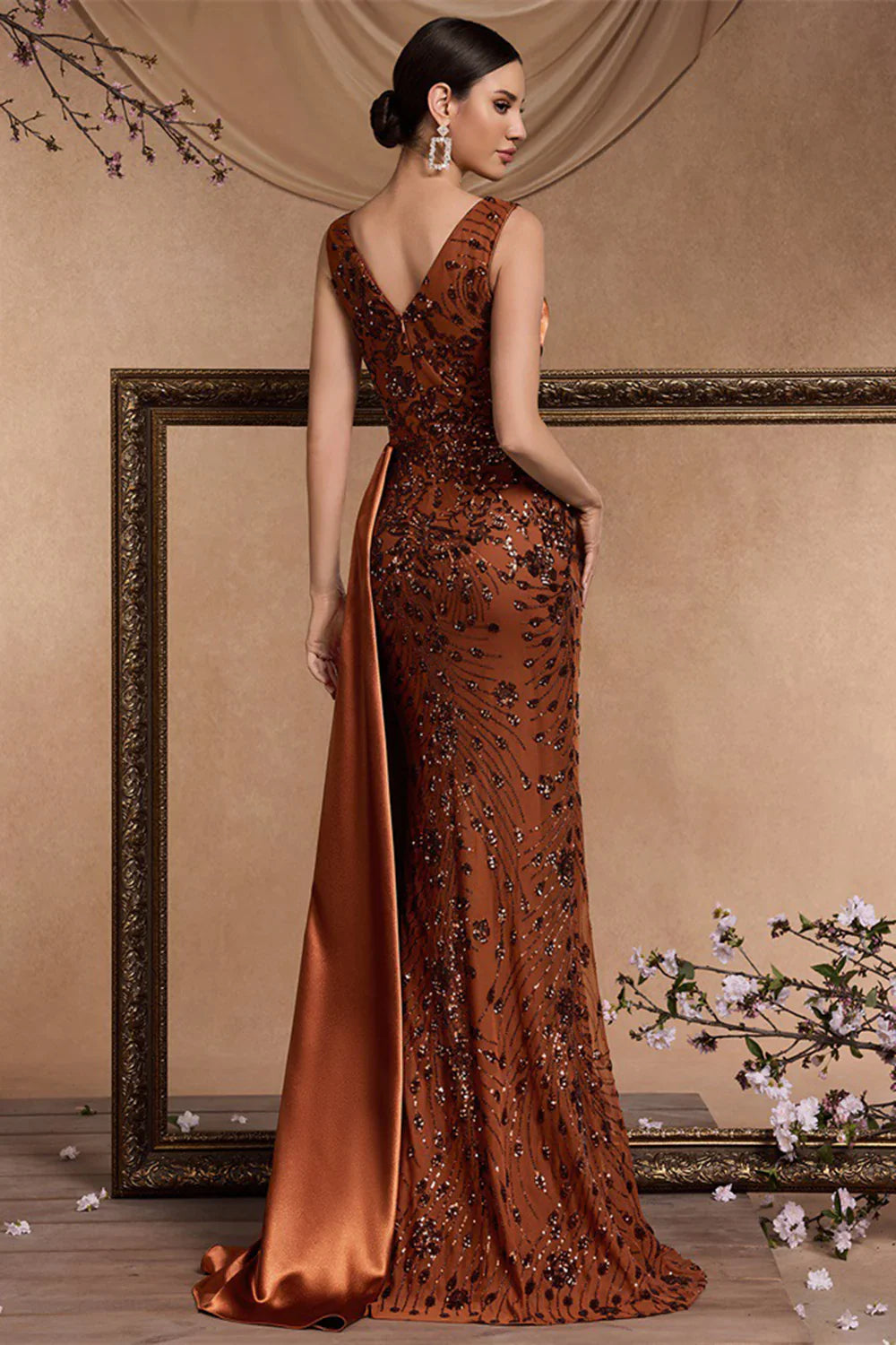 Sparkly Floral Brown Mermaid V-Neck Long Mother of the Bride Dress with Side