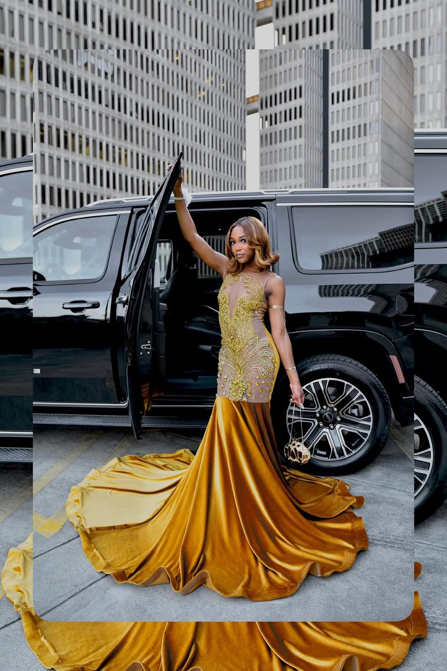 Modern Gold Scoop Sleeveless Mermaid Velvet Prom Dress Long With Beadings