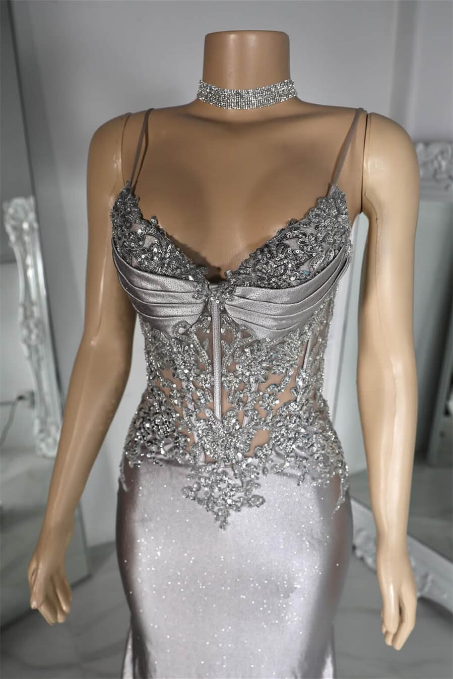 Spaghetti-Straps Silver Sleeveless Mermaid Prom Dresses Sweetheart With Sequins Zipper Back