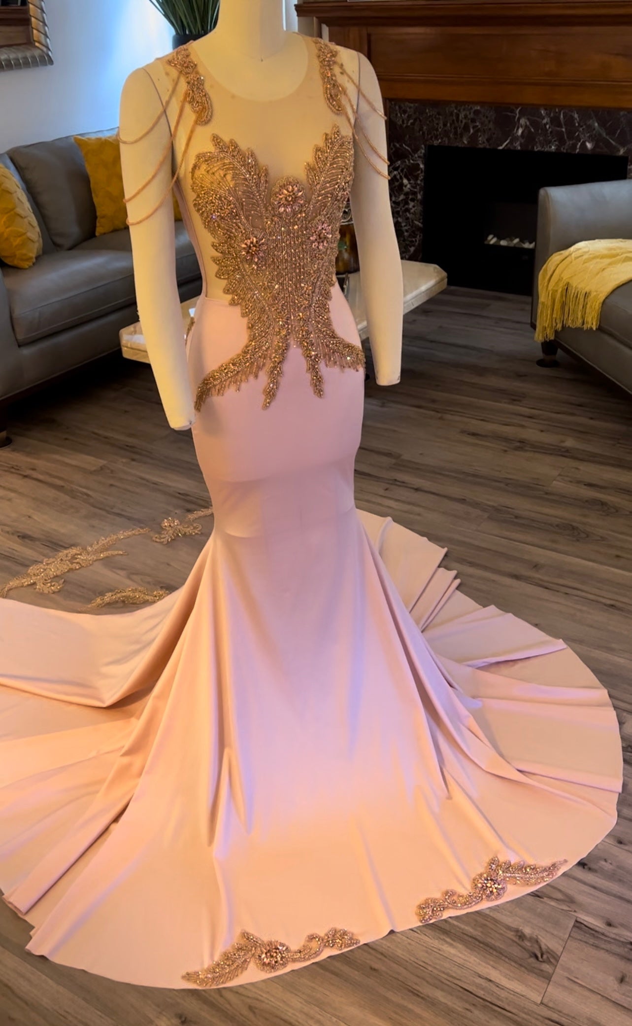 Beaded Applique Sleeveless Backless Mermaid Floor-Length Prom Dress
