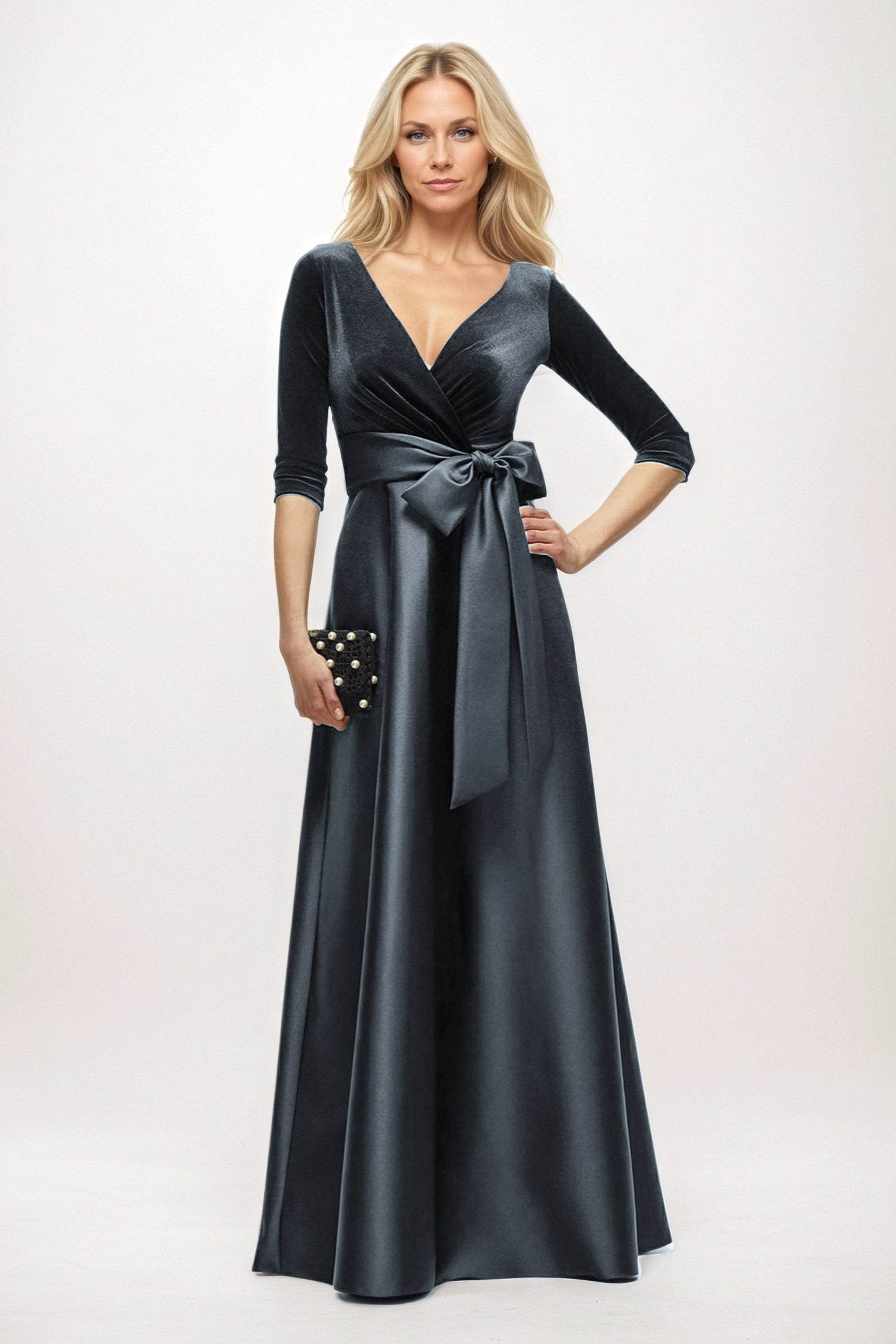 A-Line Maxi Velvet Satin Mother of the Bride Dresses