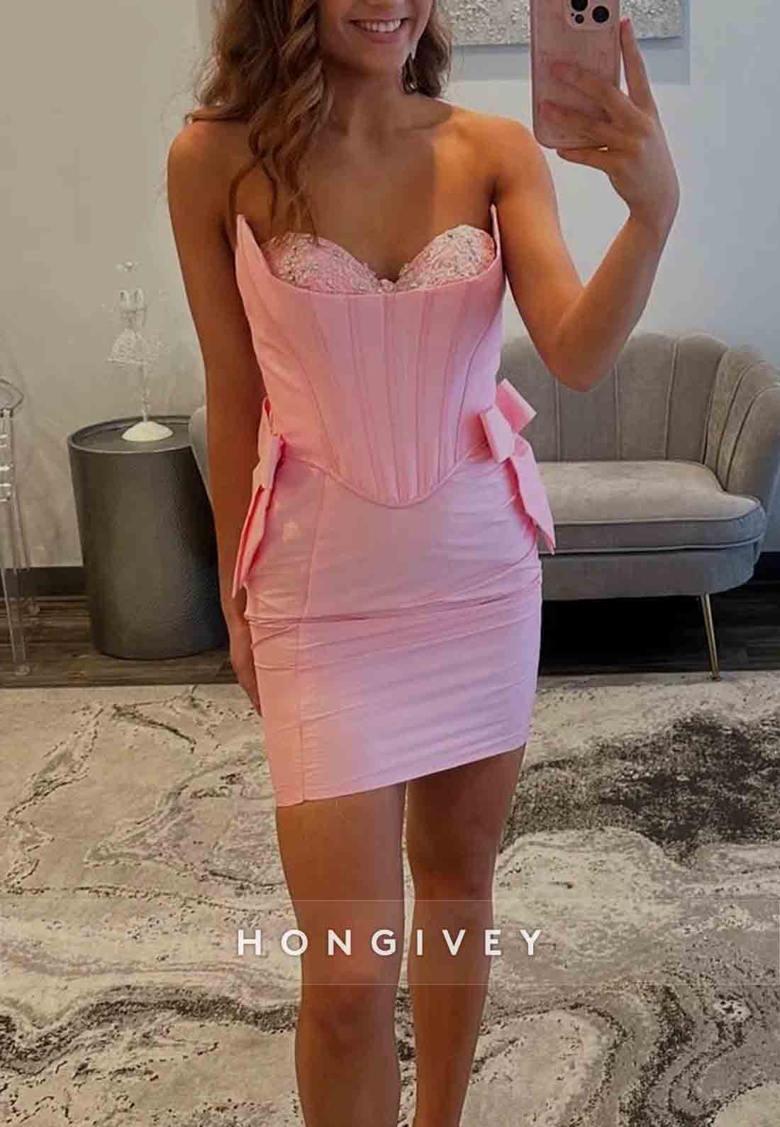 Chic Sheath Sweetheart Pink Corset Mini Homecoming Dress with Appliques Bowknot
