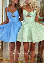 Spaghetti Straps Pleated Appliqued Back Zipper A-Line Short Homecoming Dresses