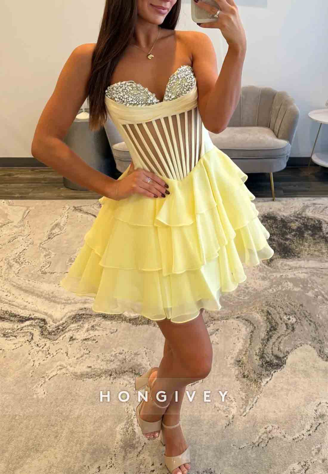 Sweetheart Halter Sleeveless A-Line Ruched Strapless Short Homecoming Dresses
