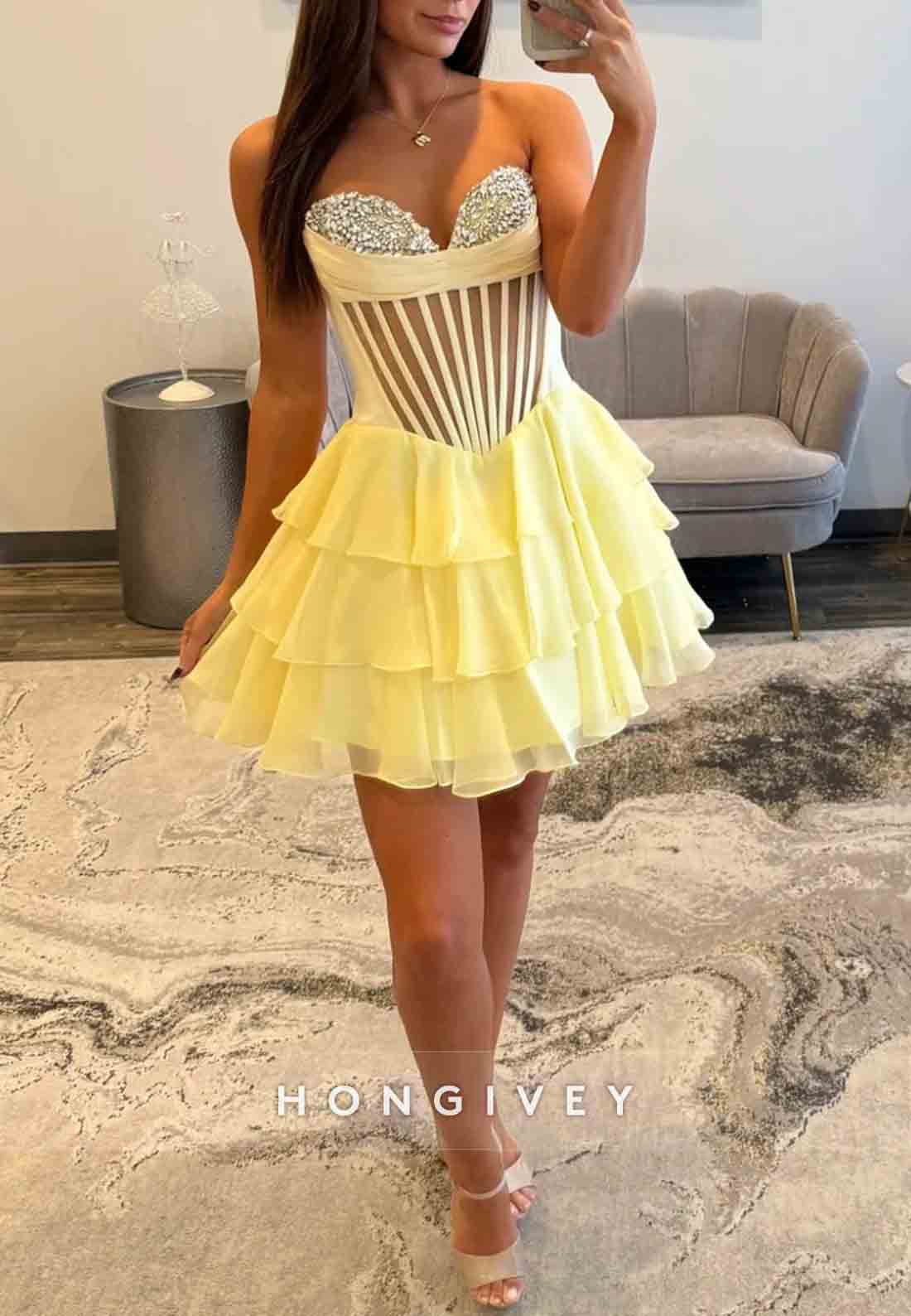 Sweetheart Halter Sleeveless A-Line Ruched Strapless Short Homecoming Dresses