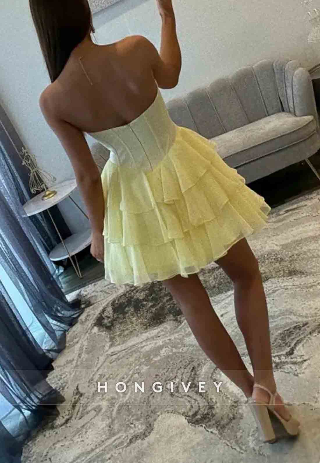 Sweetheart Halter Sleeveless A-Line Ruched Strapless Short Homecoming Dresses