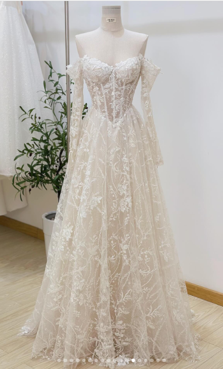 Timeless Bridal Gown Ball Gown Off The Shoulder White Lace Appliques Long Sleeves Wedding Dresses Elegant Bridal Gowns
