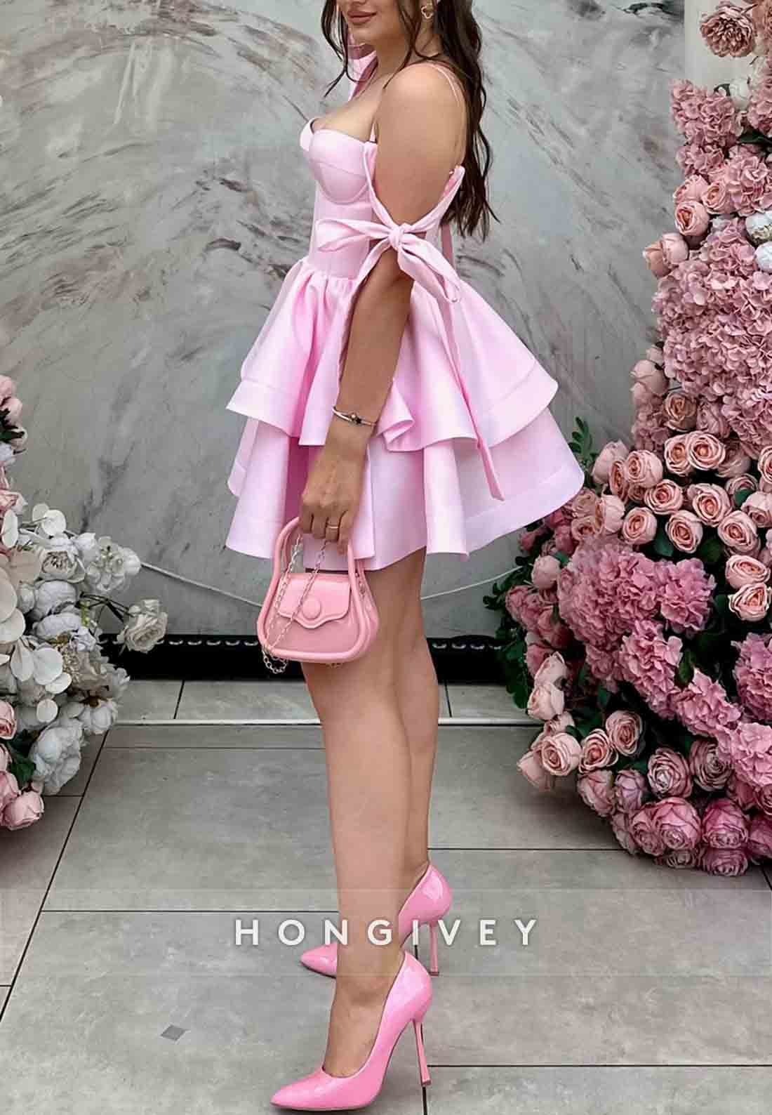 A-Line Sweetheart Ruched Sleeveless Short Homecoming Dress with Bowknots