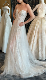 Timeless A-Line Tulle Long Wedding Dresses Applique White Bridal Dresses Sleeveless Bridal Gowns