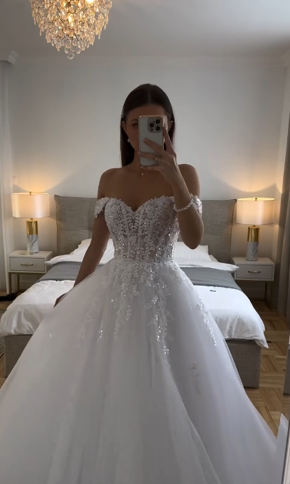 Ethereal Wedding Dress Ball Gown Off The Shoulder Tulle White Wedding Dresses Bridal Gowns