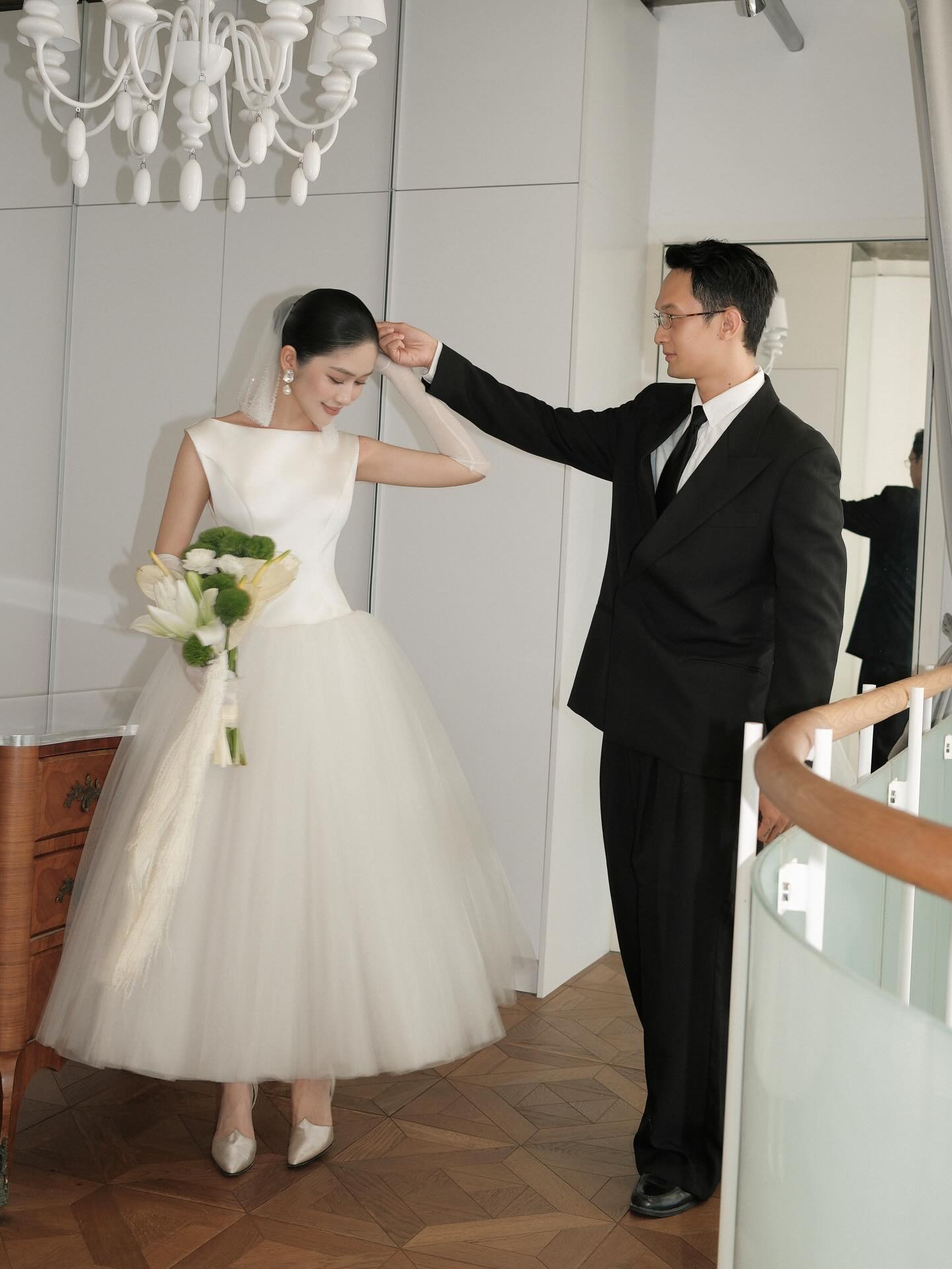 Sleeveless Tulle A-Line Ankle-Length Wedding Dress