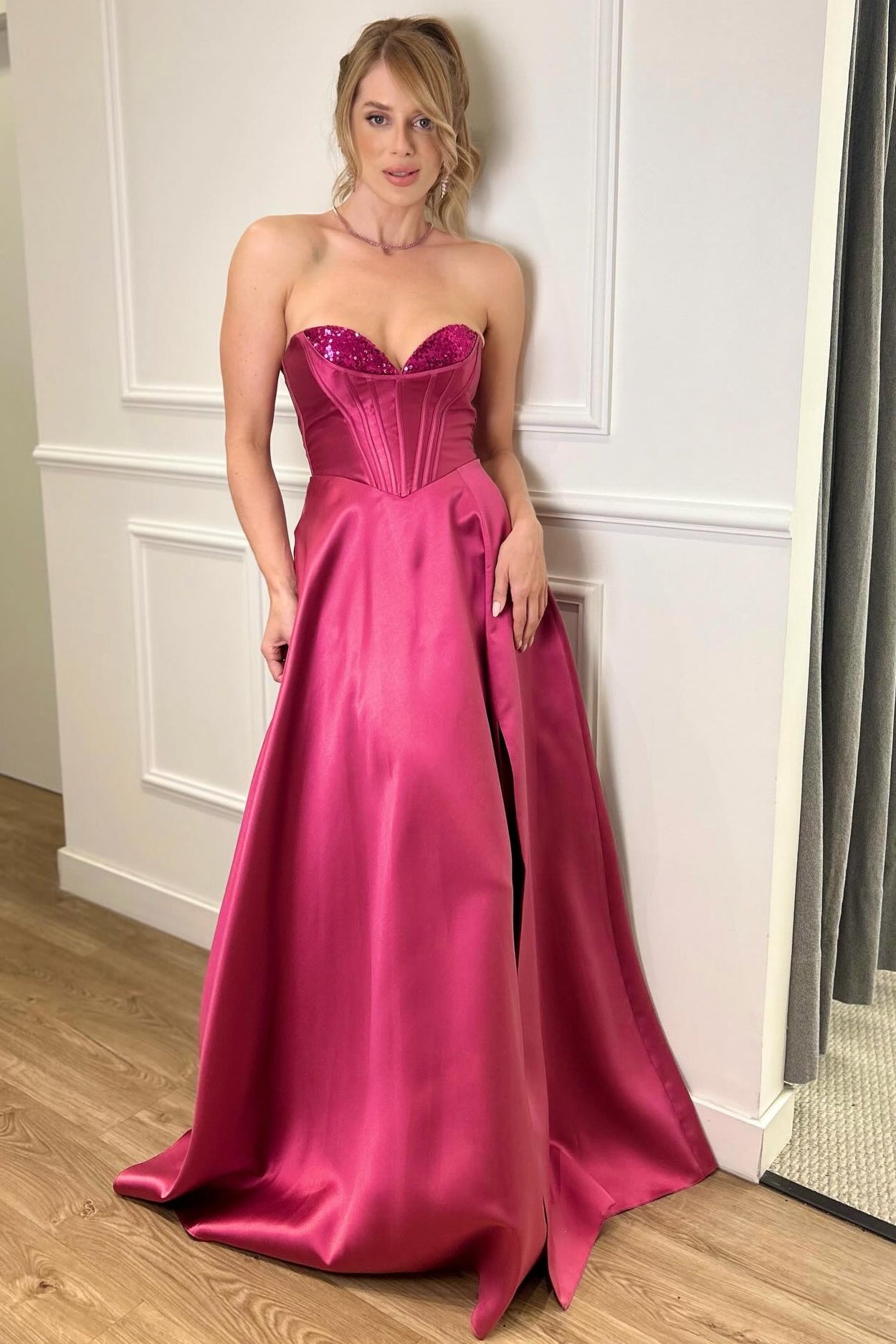 Sweetheart Sleeveless A-Line Side Slit Floor-Length Prom Dress