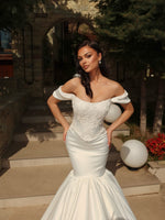 Off the Shoulder Sleeveless Applique Mermaid Wedding Dress