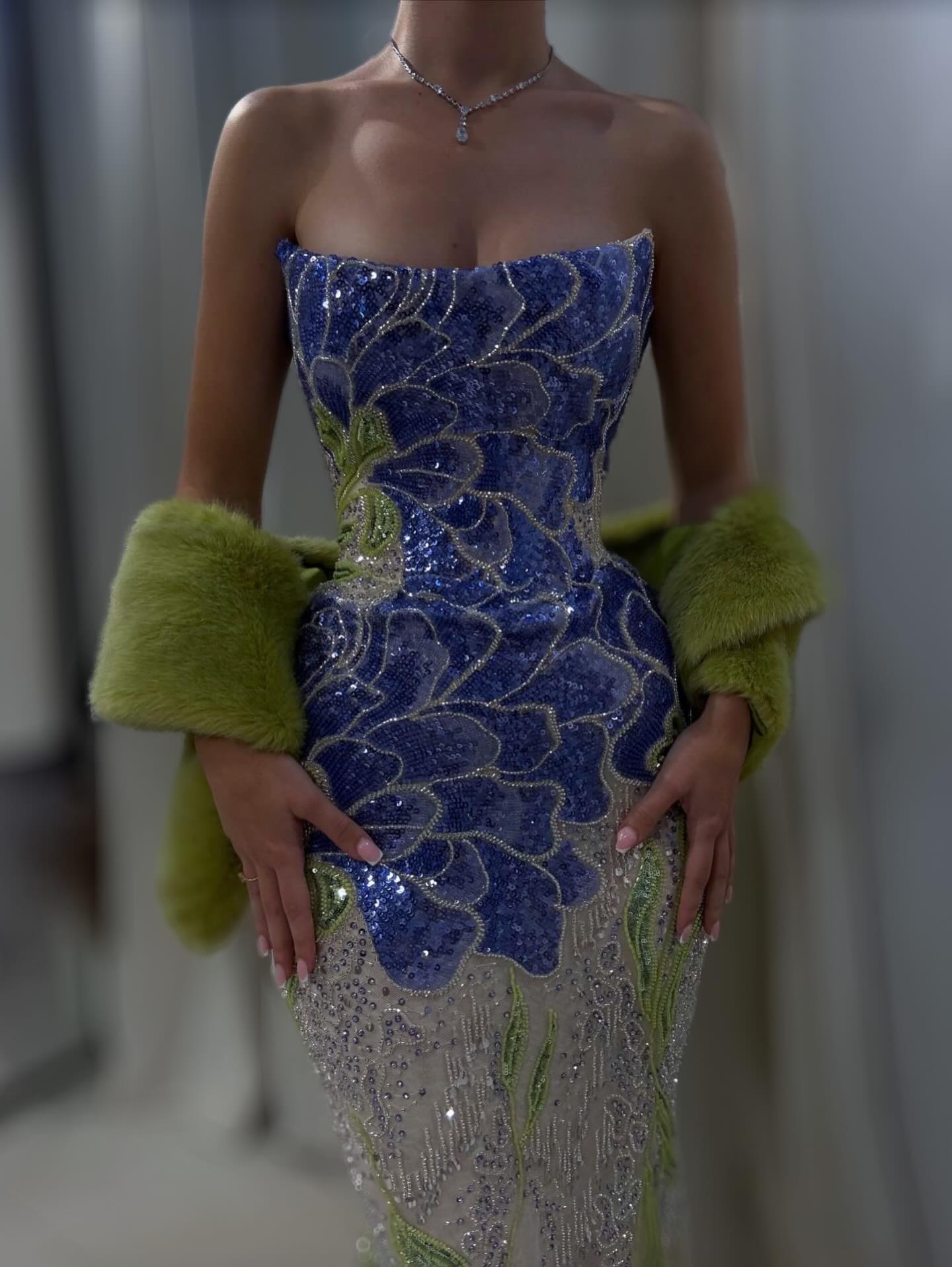 Strapless Sequins Flowers Sleeveless Mermaid Prom Dress