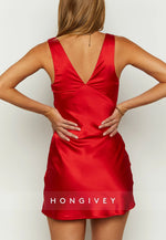 Simple Sheath Party Dress Red V-Neck Satin V Back Mini Homecoming Dress
