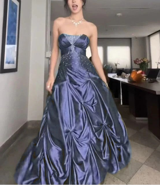 Pretty Forest Green A-Line Long Prom Dresses With Silver Beads Sweet Strapless Satin Evening Dresses