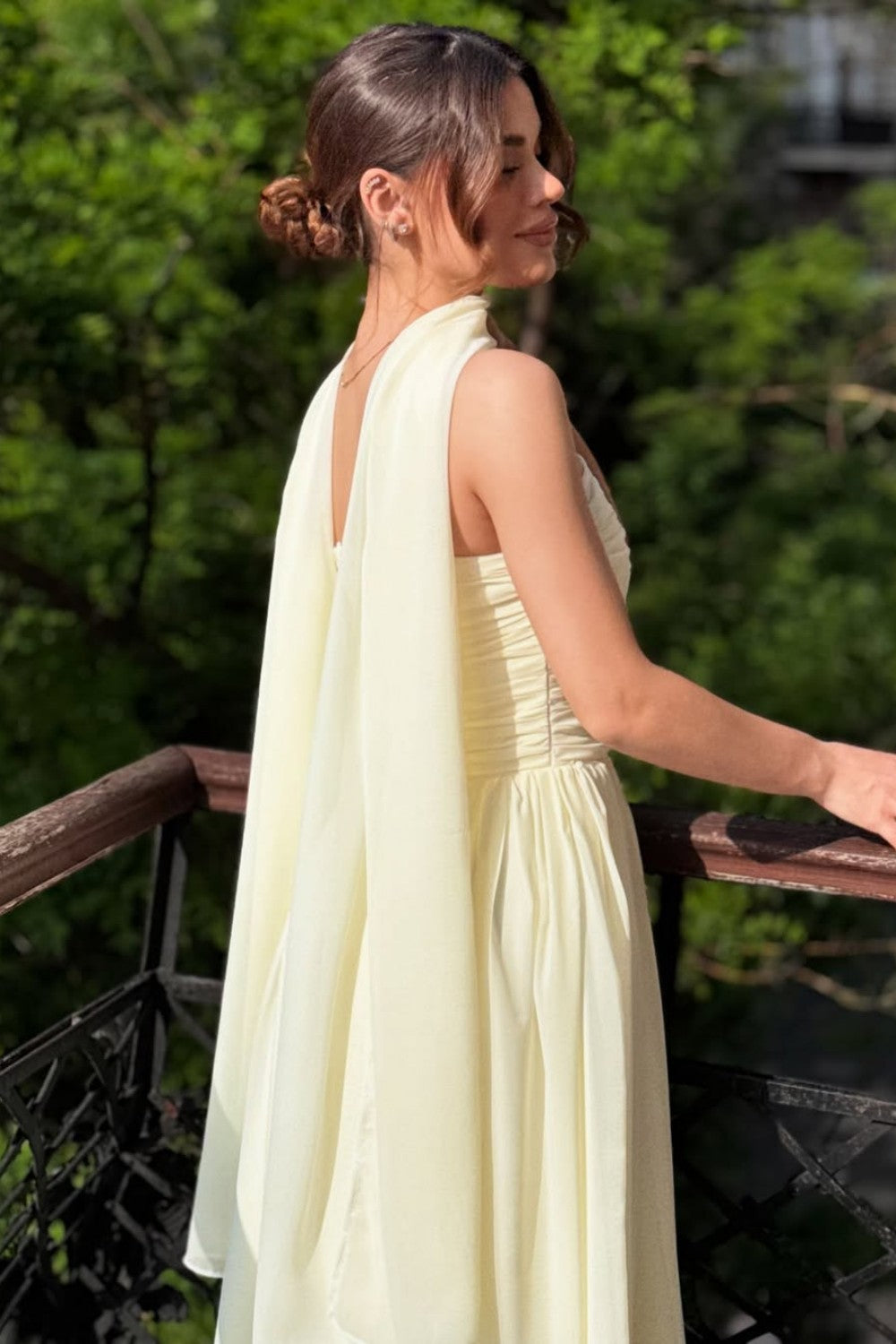 Elegant Strapless A-Line Chiffon Long Prom Dress with Scarf Detail