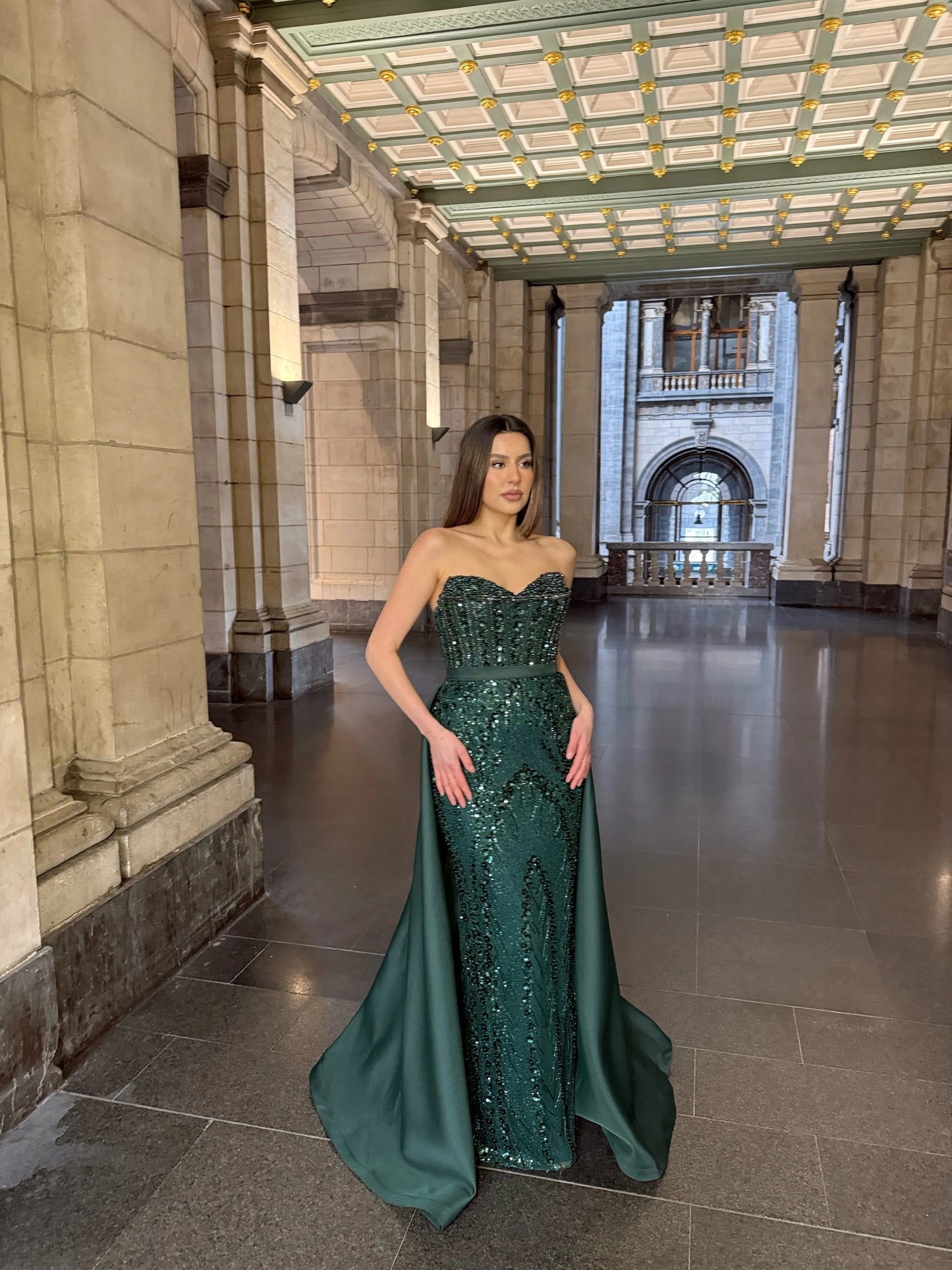 Green Sweetheart Sleeveless Mermaid Sequins Sparkle Court Train Evening Dress