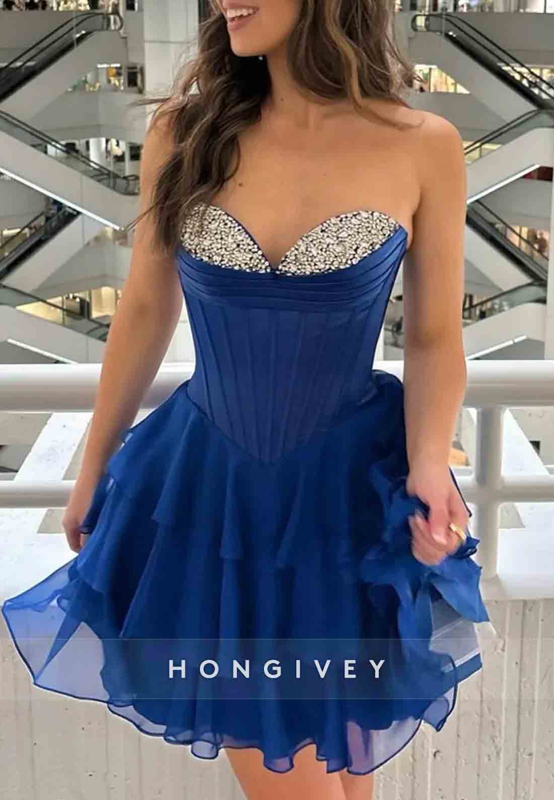 Sleeveless Short Sweetheart A-Line Strapless Pleated Homecoming Dresses