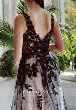 Gothic Wedding Dresses V Neck Black Lace Applique Court Train Bridal Gown