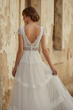 HONGIVEY Lace Wedding Dresses Beach Short Sleeves V-Neck Sheath Bridal Dress