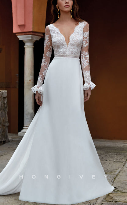 H1465 - Sexy Tulle A-Line V-Neck Empire Lace Appliques Long Sleeve With Train Boho Wedding Dress