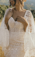 H1621 - Sexy Lace Trumpet Sweetheart Empire Bolero Appliques With Train Boho Wedding Dress