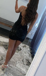 H1997 - Sexy Black Fitted V-Neck Spaghetti Straps Appliques Short Party/Homecoming Dress